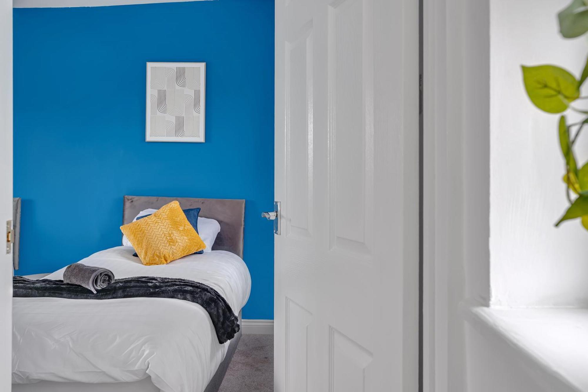 Modern Comfy 3br 5guest-foosball-central-parking Nottingham